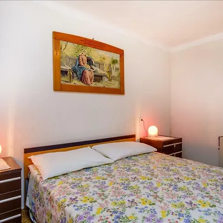 Ivna Daire Veli Lošinj
