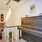 Ivna * וולי לוסיניי